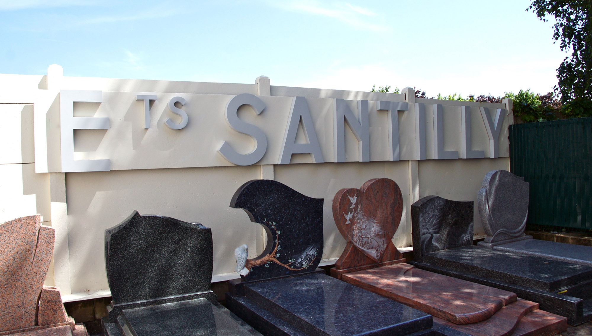 Pompes Funèbres Santilly à Aubervilliers, monuments funéraires